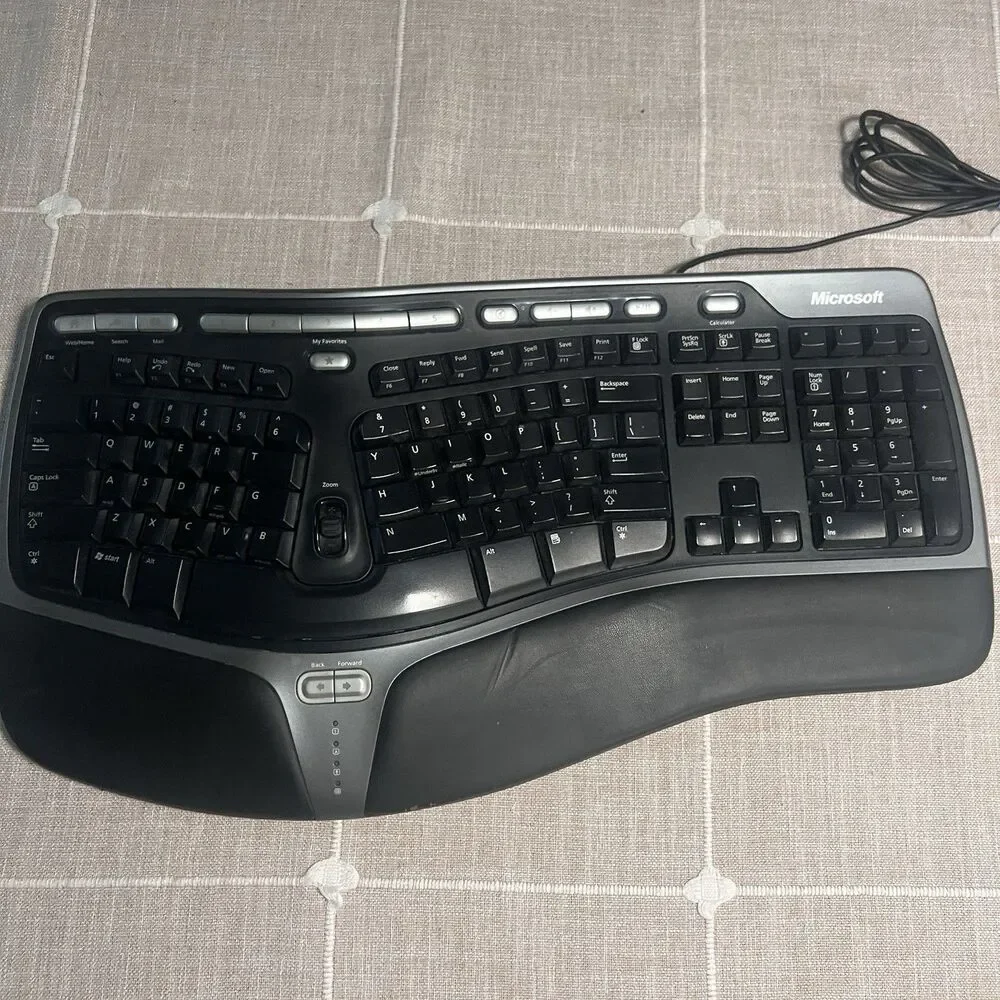 Microsoft KU-0462 Natural Black Ergonomic Wave USB Keyboard 4000 v1.0 Model 1048